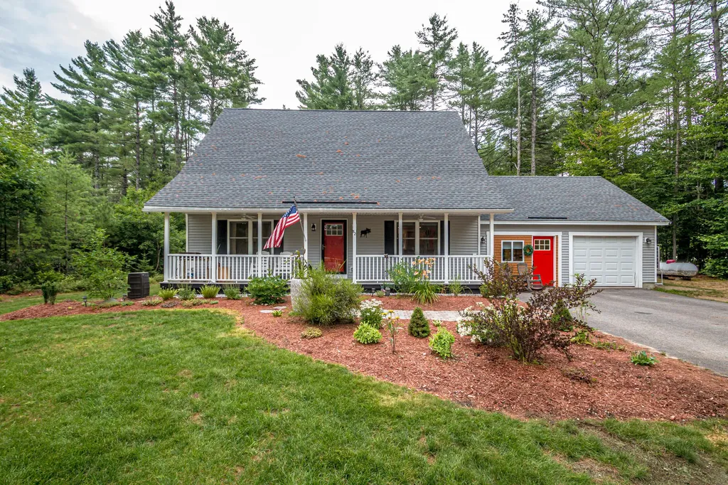 82 Christopher Street Fryeburg ME 04037