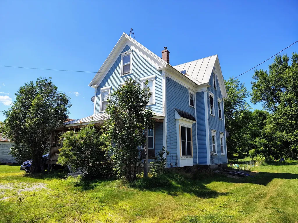 262 Main Street Bingham ME 04920