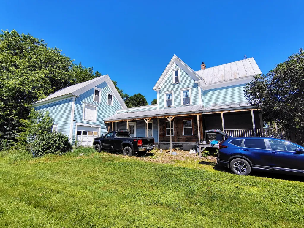 262 Main Street Bingham ME 04920