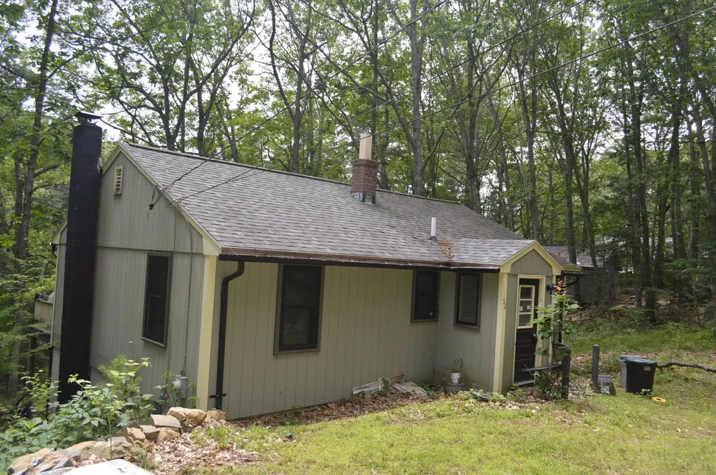 52 Hooper Shores Road York ME 03909