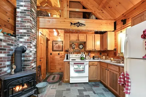 59 Mcdonald Road Parkman ME 04443
