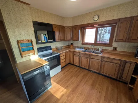 85 School Street Millinocket ME 04462