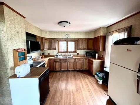 85 School Street Millinocket ME 04462