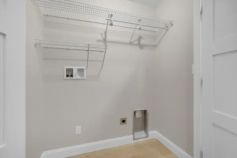 52 Woodbrey Lane Standish ME 04084