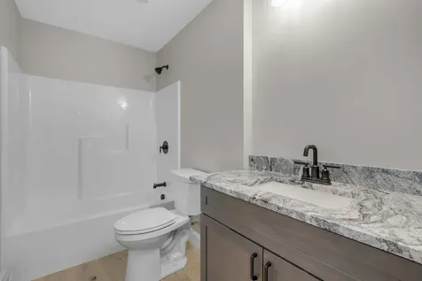 52 Woodbrey Lane Standish ME 04084