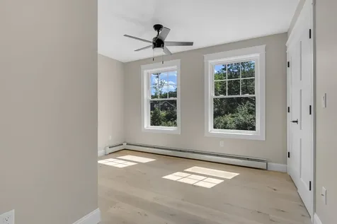 52 Woodbrey Lane Standish ME 04084