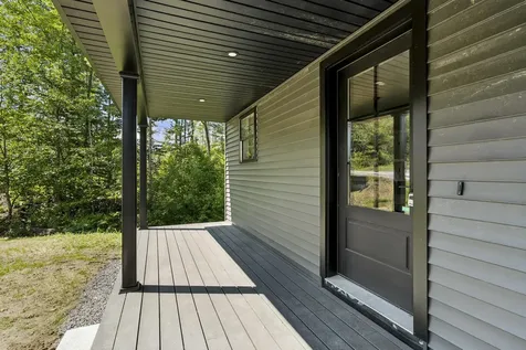 52 Woodbrey Lane Standish ME 04084