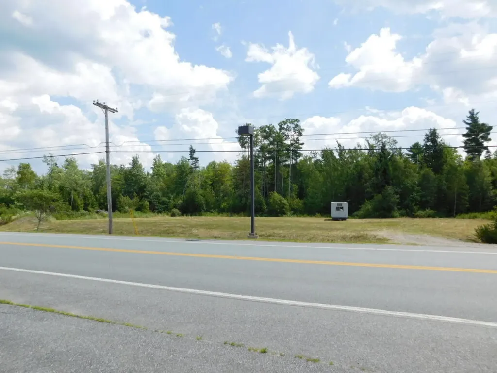 35 Airport Road Old Town ME 04468