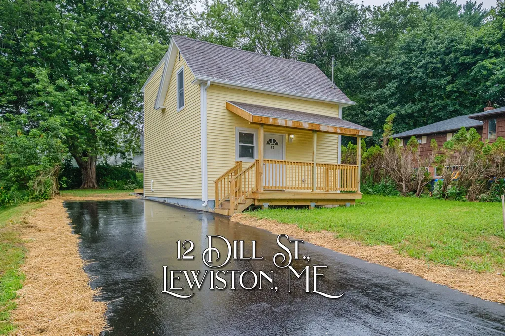 12 Dill Street Lewiston ME 04240