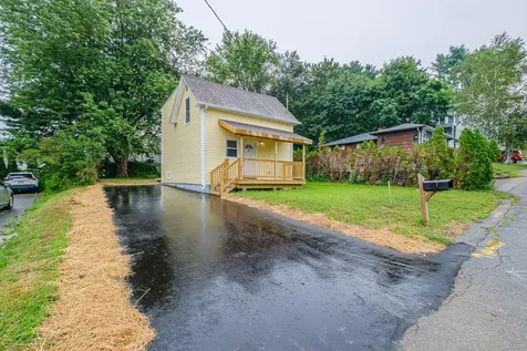 12 Dill Street Lewiston ME 04240