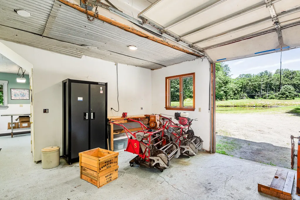 000 Heal Road Lincolnville ME 04849