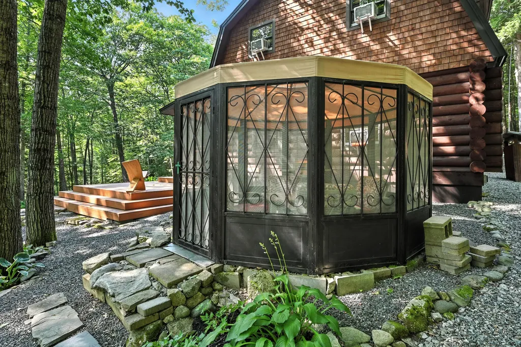 507 Augusta Road Rome ME 04963