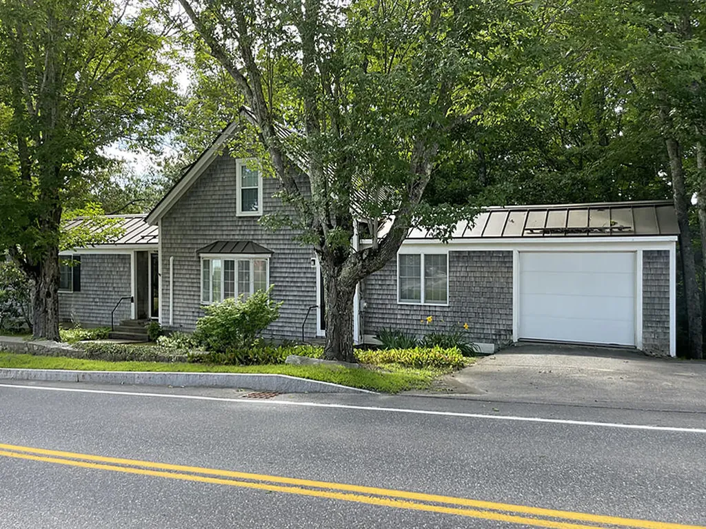 80 Academy Hill Road Newcastle ME 04553