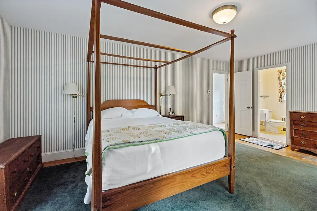 118 Mayflower Hill Drive Waterville ME 04901