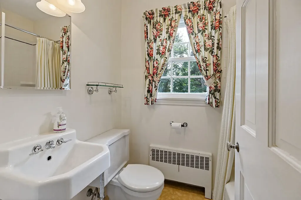 118 Mayflower Hill Drive Waterville ME 04901