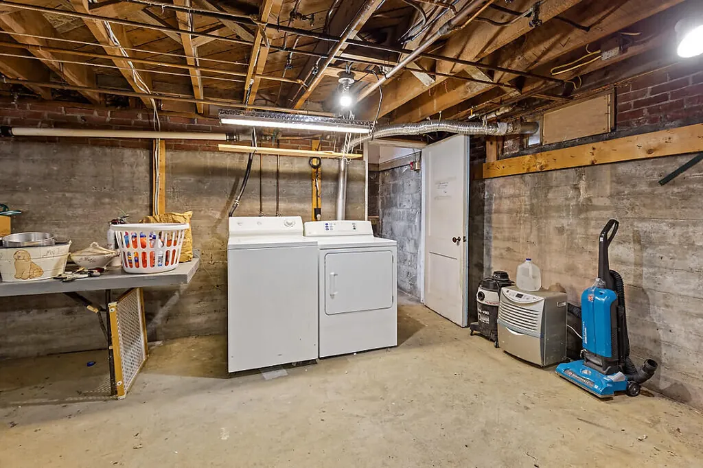 118 Mayflower Hill Drive Waterville ME 04901