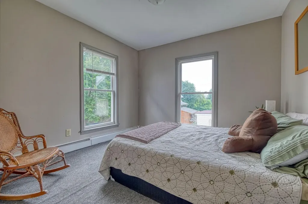 41 Dunn Street Auburn ME 04210