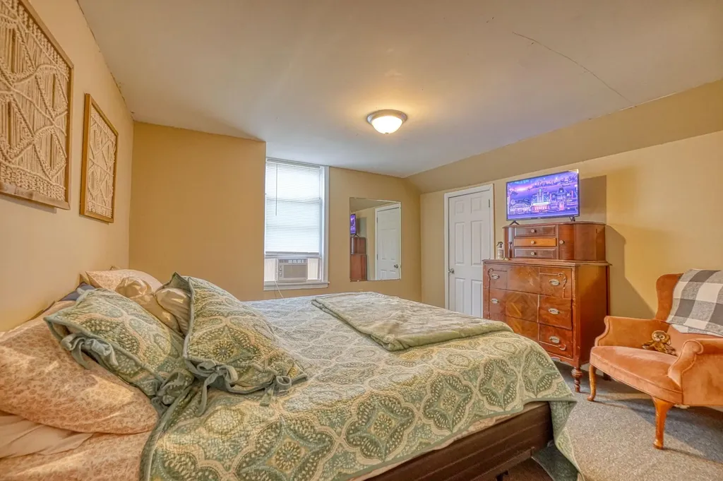 41 Dunn Street Auburn ME 04210