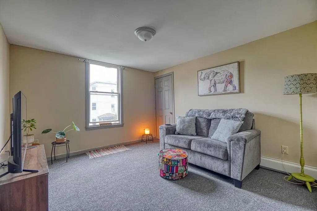 41 Dunn Street Auburn ME 04210