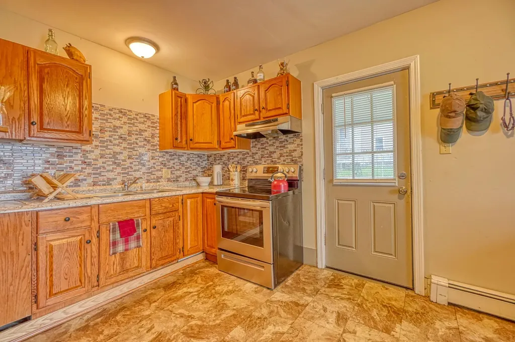 41 Dunn Street Auburn ME 04210