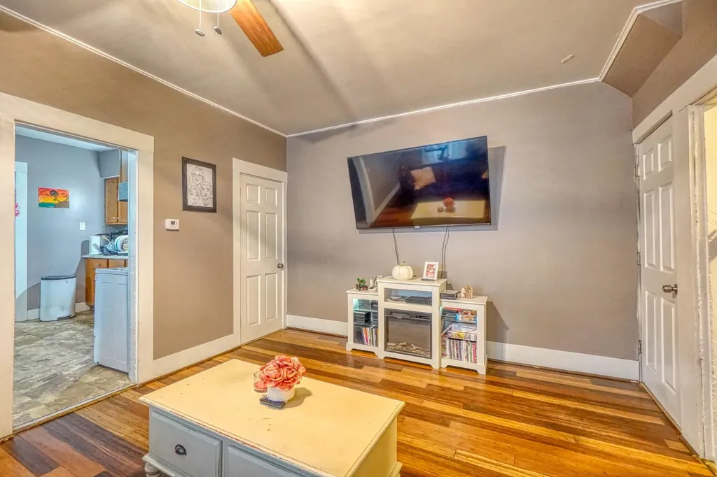 41 Dunn Street Auburn ME 04210