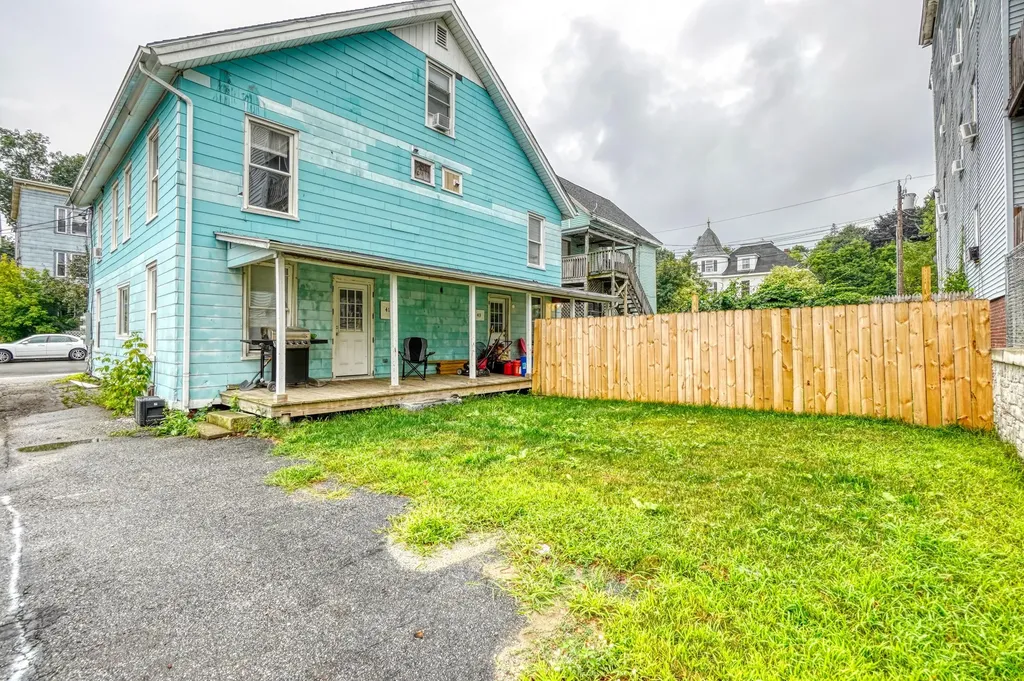 41 Dunn Street Auburn ME 04210