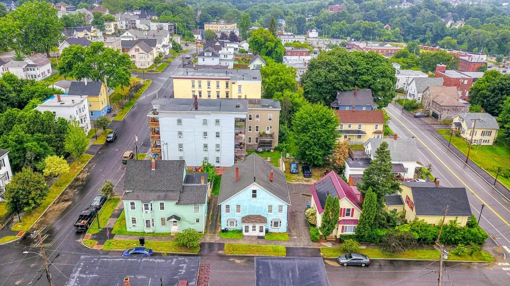 41 Dunn Street Auburn ME 04210