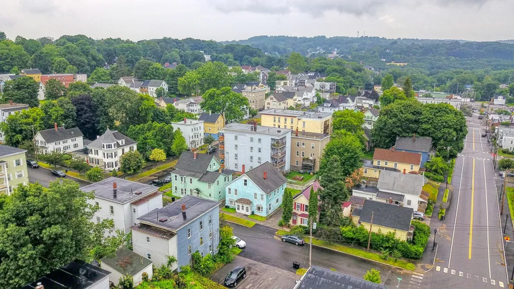 41 Dunn Street Auburn ME 04210