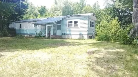9 Oak Street Jay ME 04239