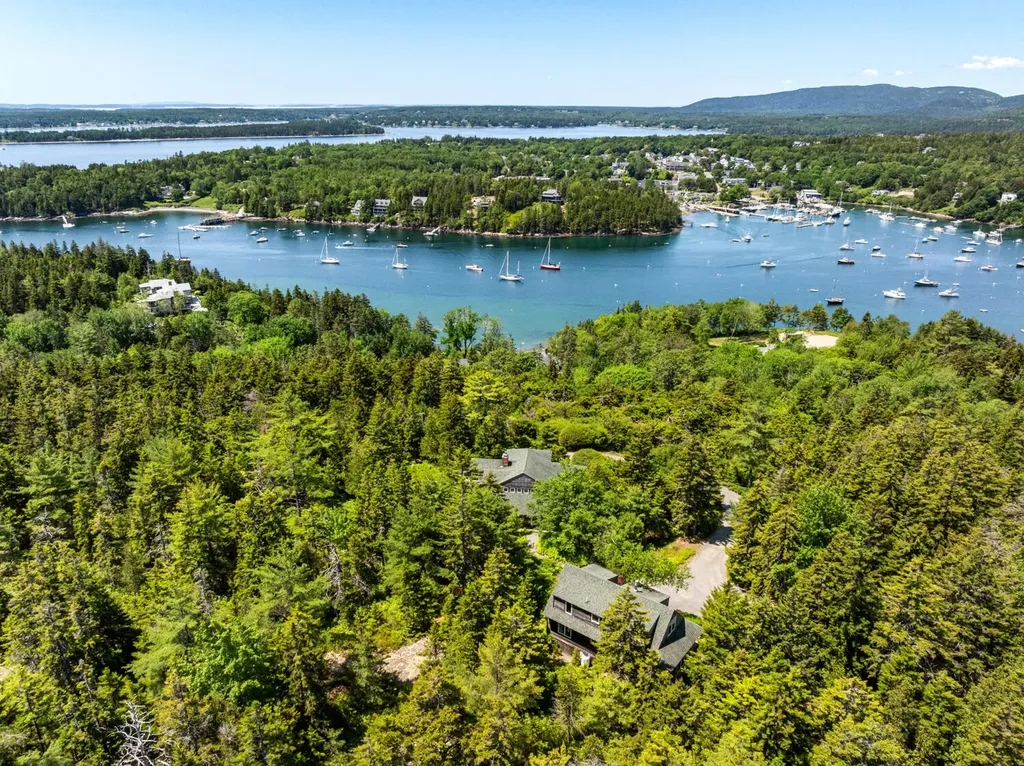 4 Highlands (Northeast Hrbr) Lane Mount Desert ME 04662