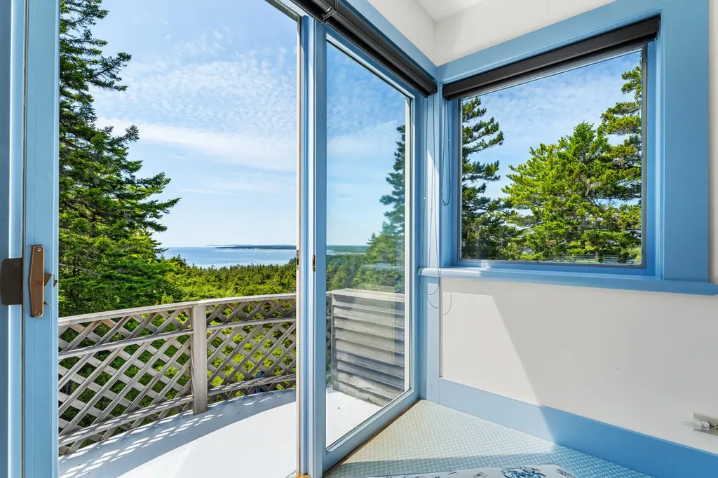4 Highlands (Northeast Hrbr) Lane Mount Desert ME 04662
