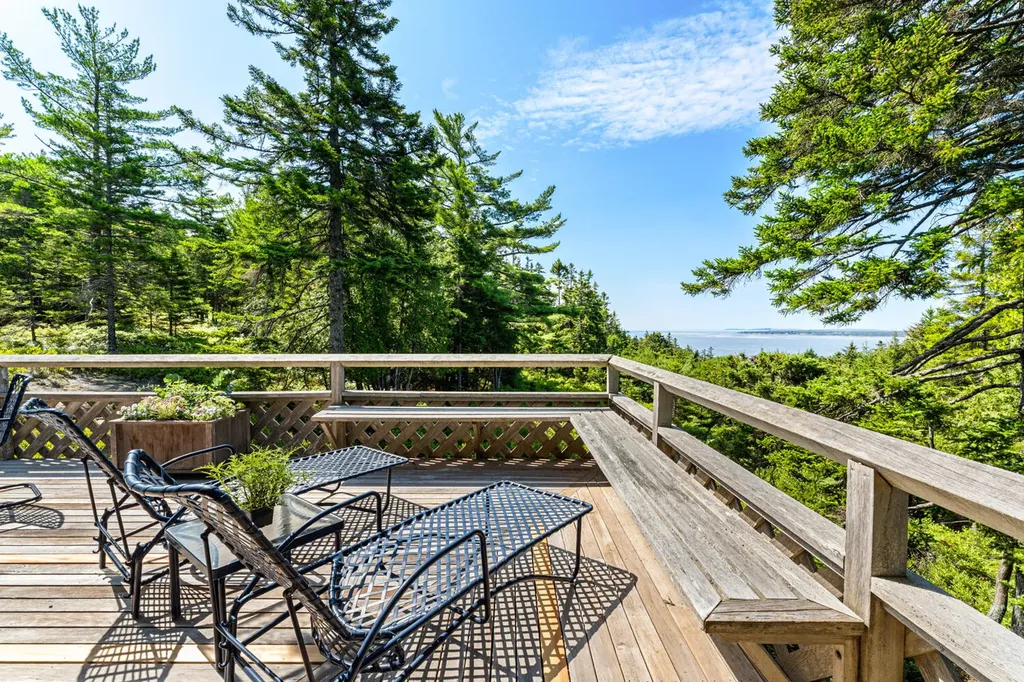 4 Highlands (Northeast Hrbr) Lane Mount Desert ME 04662