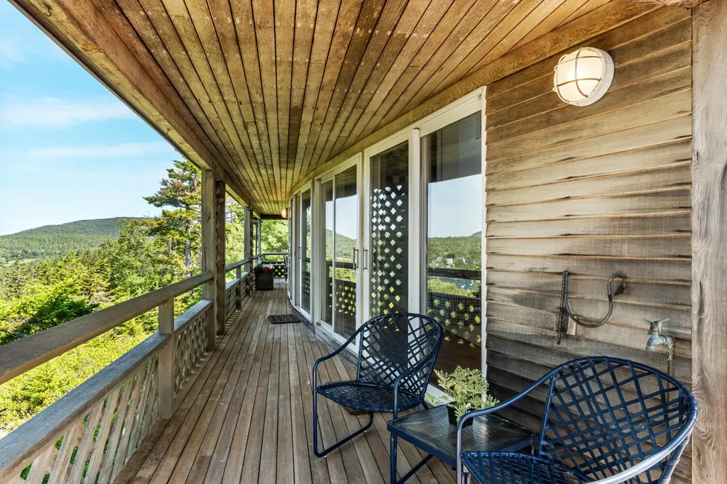 4 Highlands (Northeast Hrbr) Lane Mount Desert ME 04662