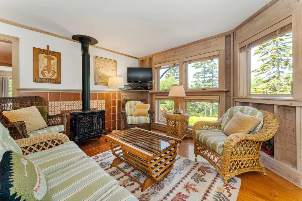 4 Highlands (Northeast Hrbr) Lane Mount Desert ME 04662