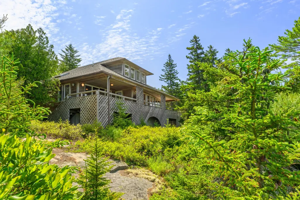 4 Highlands (Northeast Hrbr) Lane Mount Desert ME 04662