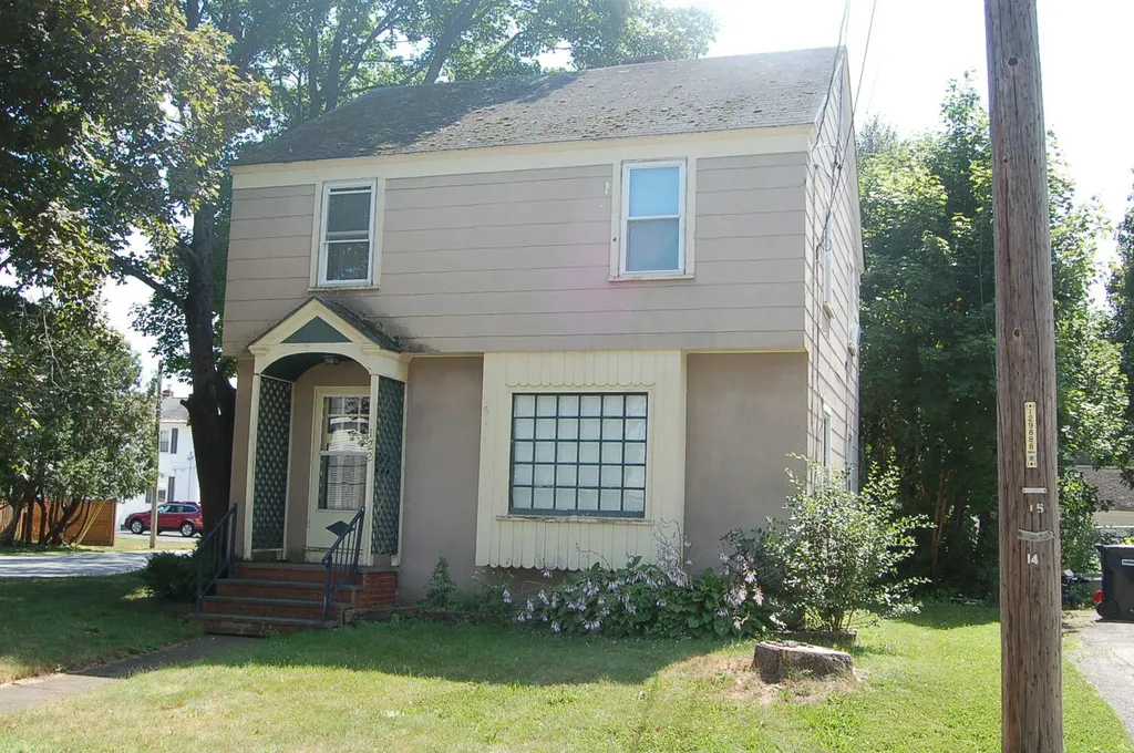 122 Allen Street Bangor ME 04401