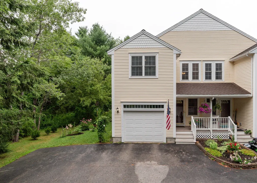 245 Bradley Street Saco ME 04072