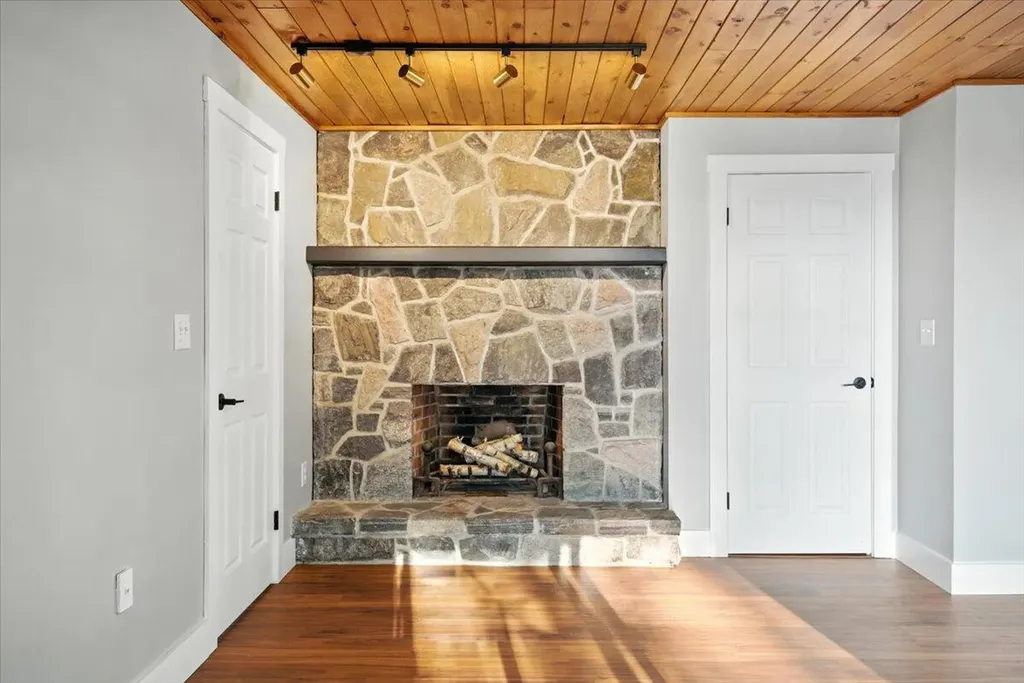 374 Pikes Hill Road Norway ME 04268