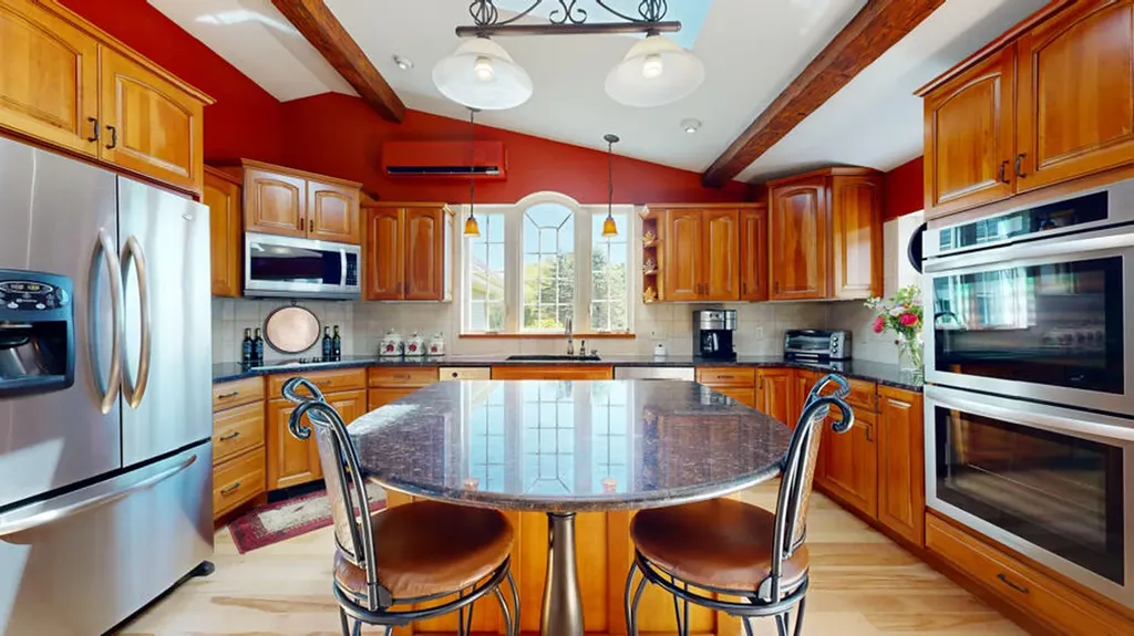 46 Killeran Lane Cushing ME 04563