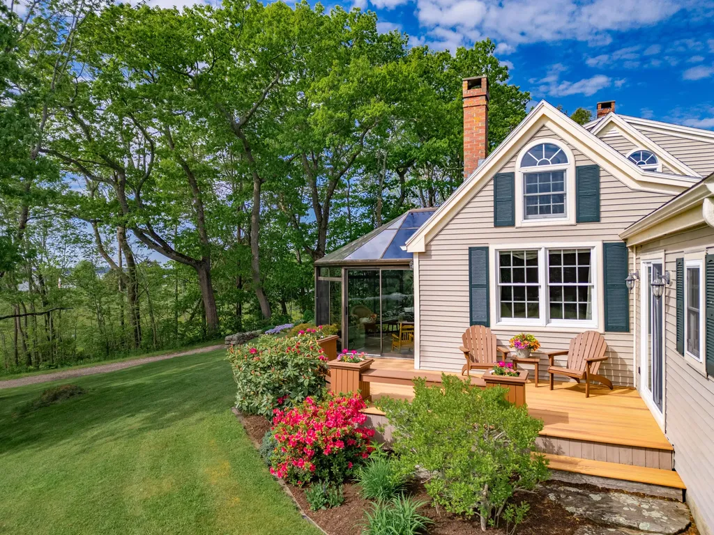 46 Killeran Lane Cushing ME 04563