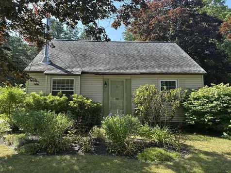 28 Hawthorne Street Brunswick ME 04011