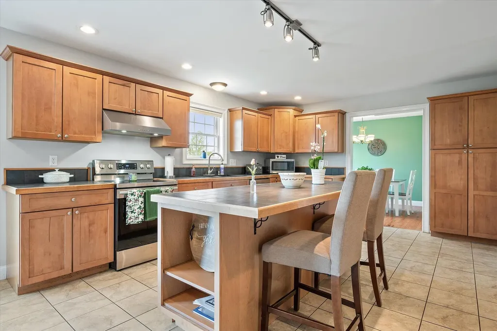 106 Lasalle Drive Bangor ME 04401