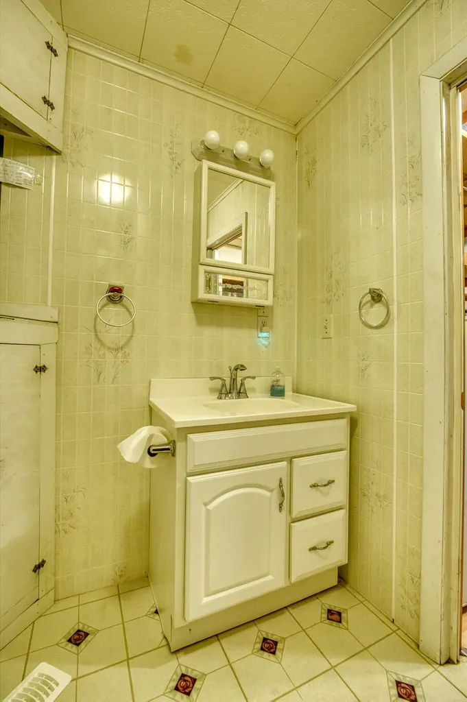 42 S South Cook Road Perry ME 04667