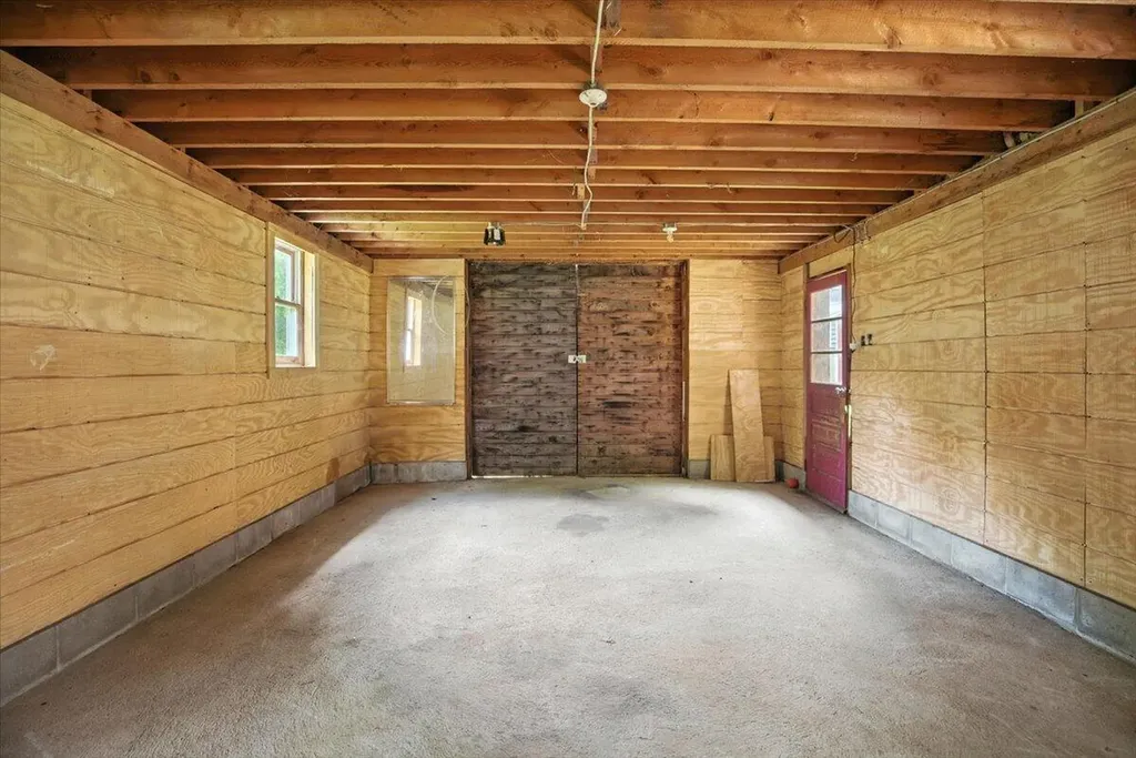 112 Gibbs Mill Road Livermore ME 04253