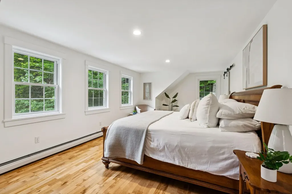 43 Lakeside Drive Falmouth ME 04105