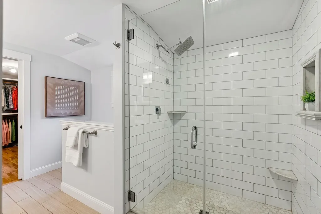43 Lakeside Drive Falmouth ME 04105