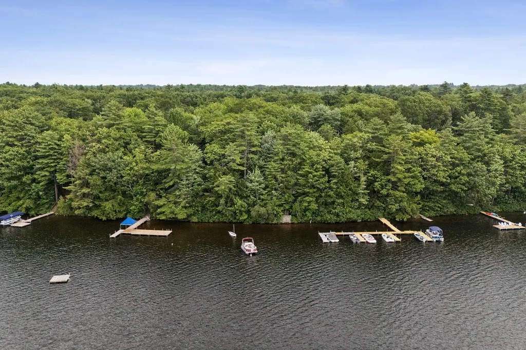 43 Lakeside Drive Falmouth ME 04105