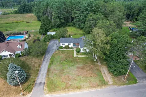 136 Davis Road Farmington ME 04938