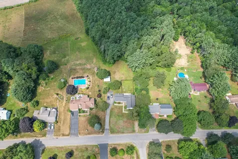 136 Davis Road Farmington ME 04938