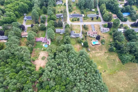 136 Davis Road Farmington ME 04938